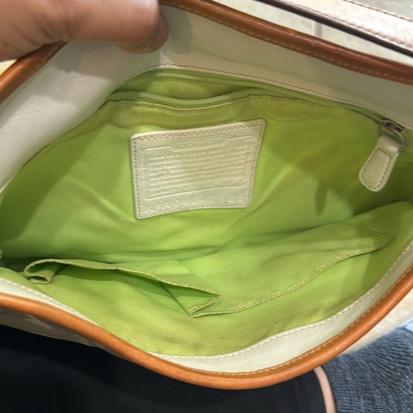 Coach purse - Picture 3 of 4